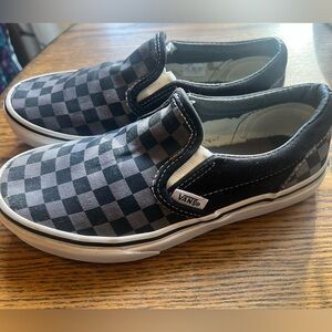 Vans Kids Black and Gray Checkered Slip-On sz 2 Sneakers. Excellent Condition!
